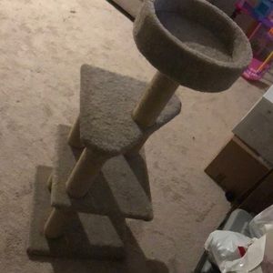 Cat tree